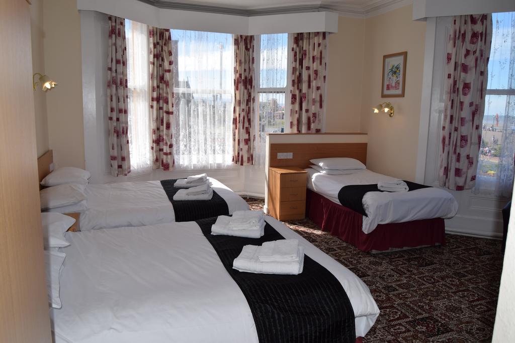 Westminster Hotel Rhyl Dış mekan fotoğraf
